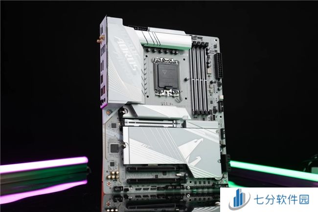 技嘉AORUS硬核跨界,联动各界大咖打造电竞新生态