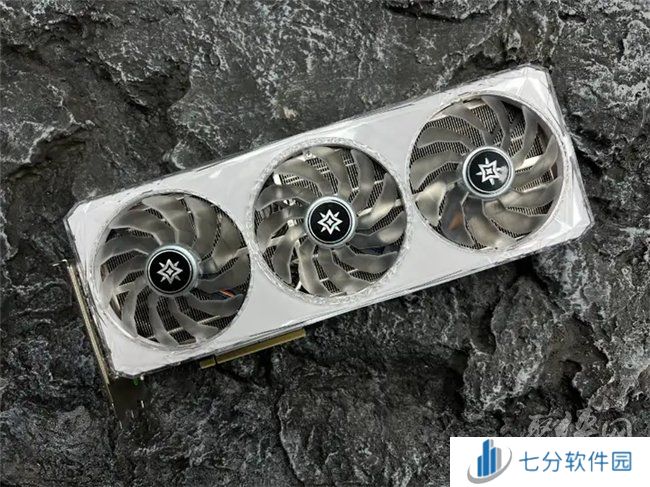 《鸣潮》帧率上限解除!影驰 GeForce RTX 40系列+DLSS带来性能狂飙!