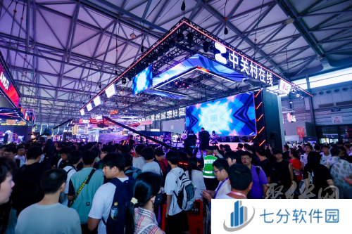 冰川白美学邂逅尖端科技:LG UltraGear™OLED电竞显示器China Joy首秀