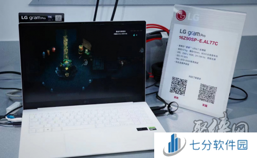 冰川白美学邂逅尖端科技:LG UltraGear™OLED电竞显示器China Joy首秀