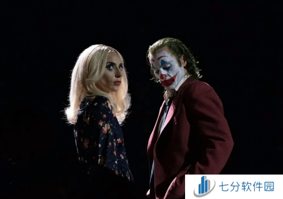 《小丑2：双重妄想》于国内定档10月16日，小丑和小丑女一同共舞